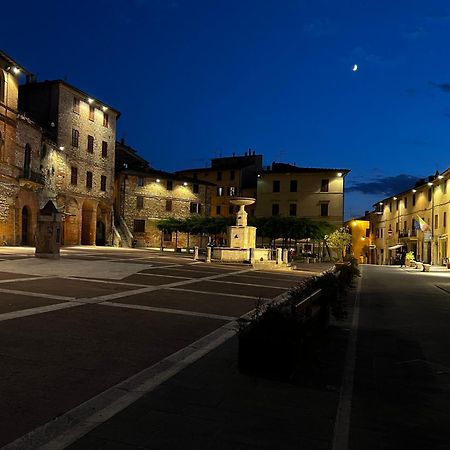 منزل الضيف Villa d'Arceno  في Podere La Casa المظهر الخارجي الصورة