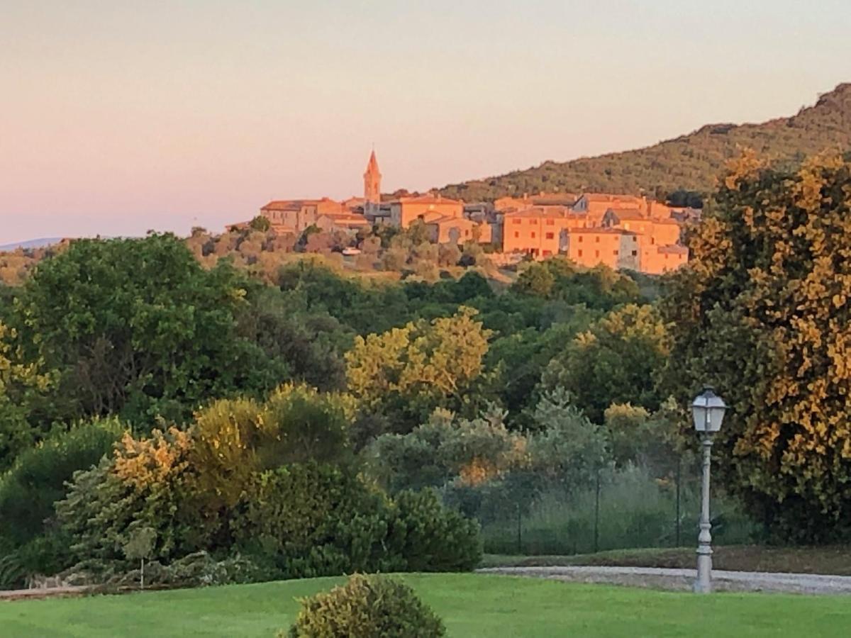 منزل الضيف Villa d'Arceno  في Podere La Casa المظهر الخارجي الصورة